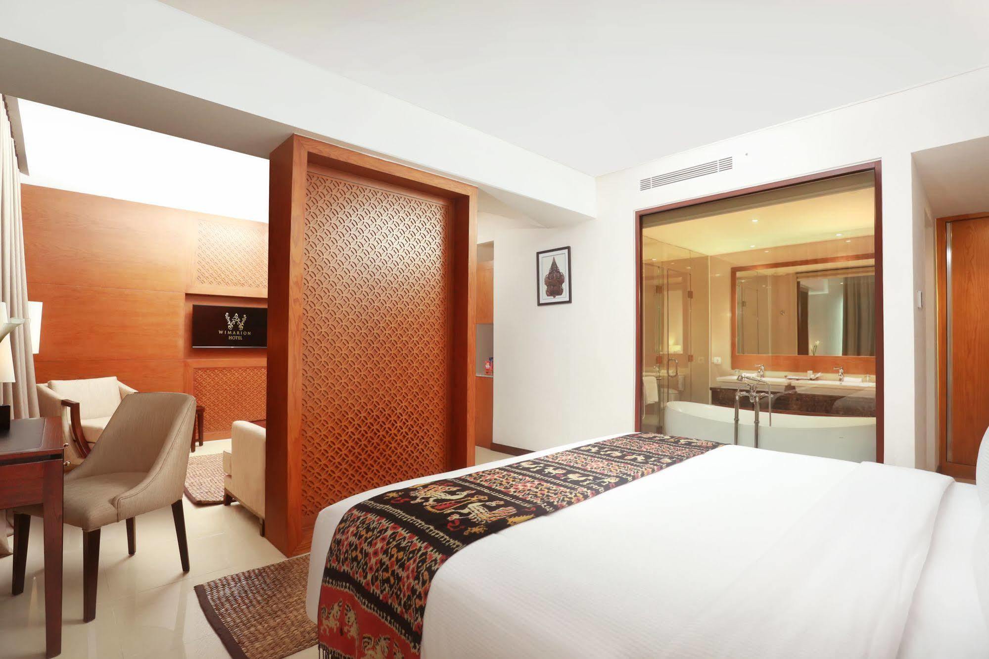 Wimarion Hotel Семаранг Экстерьер фото